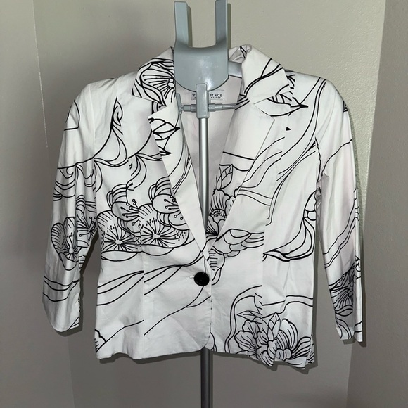 White House Black Market Jackets & Blazers - White House Black Market Black and White Floral Blazer